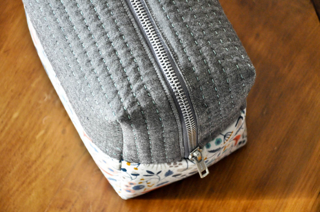 boxy cosmetic bag (5 of 1)